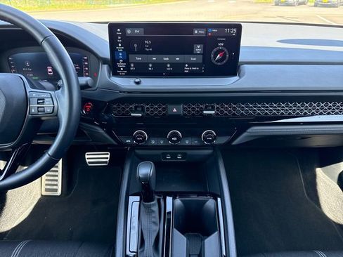 Used 2024 Honda Accord Sport image 27