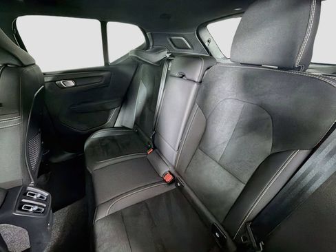 Certified 2023 Volvo XC40 Recharge Plus w/ Protection Package Premier AWD/4WD image 25