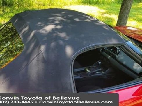 Used 2016 MAZDA MX-5 Miata Sport RWD image 9
