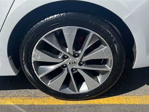 Used 2017 Kia Optima SX image 10