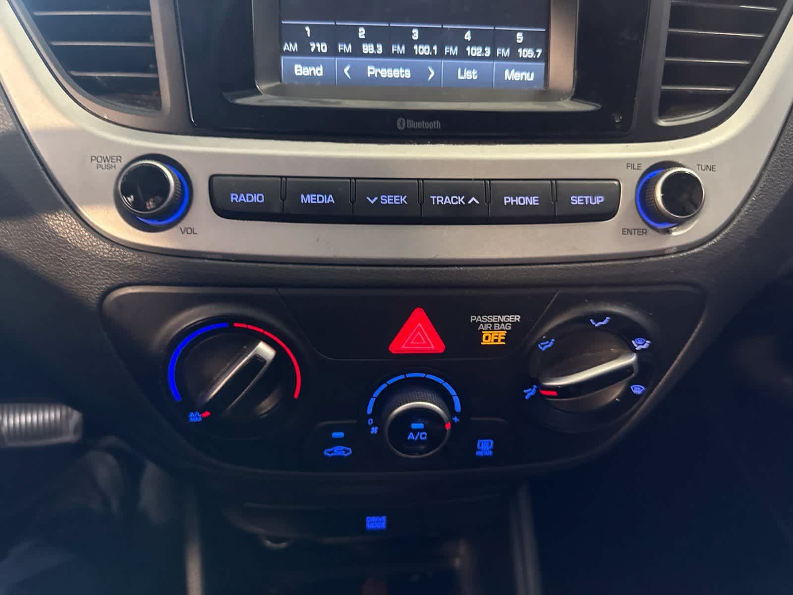 Used 2021 Hyundai Accent SE FWD image 25