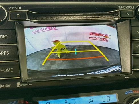 Used 2016 Toyota RAV4 XLE w/ Protection Package AWD/4WD image 5
