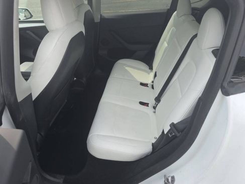 Used 2023 Tesla Model Y Long Range AWD/4WD image 8