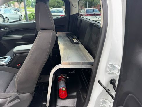 Used 2022 Chevrolet Colorado LT w/ Fleet Safety Package RWD image 22