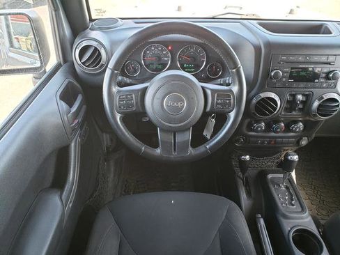 Used 2016 Jeep Wrangler Unlimited Sport w/ Quick Order Package 24S AWD/4WD image 16