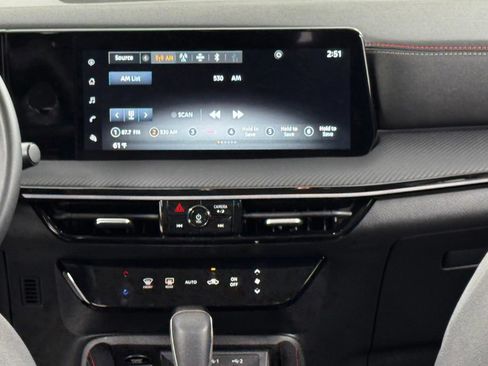 Certified 2025 Nissan Kicks SR FWD image 16
