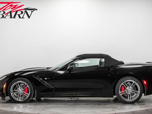 Used 2016 Chevrolet Corvette Stingray Convertible w/ 3LT Preferred Equipment Group image 10