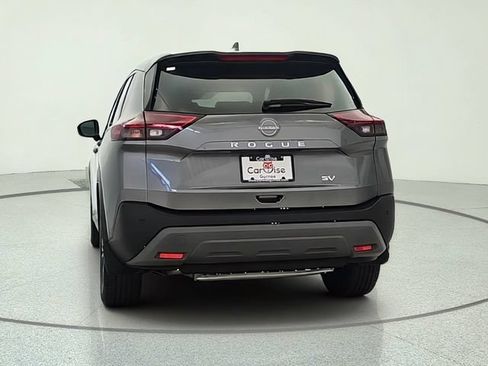 Used 2023 Nissan Rogue SV FWD image 5
