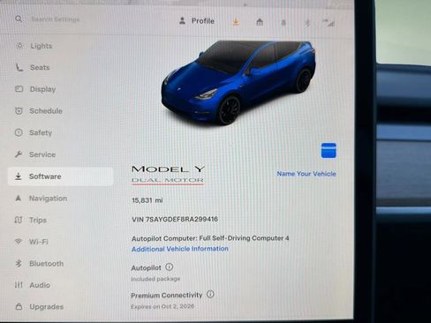 Used 2024 Tesla Model Y Performance image 10