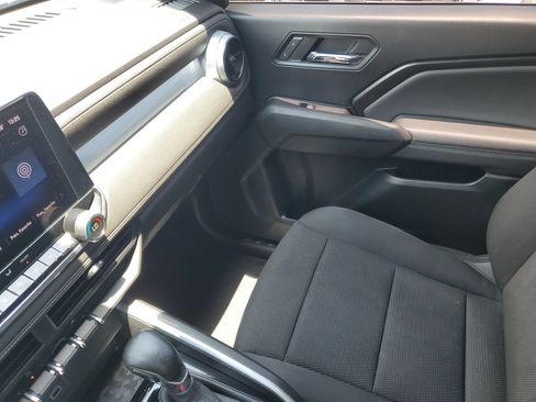 Used 2023 Chevrolet Colorado LT w/ LT Convenience Package RWD image 25