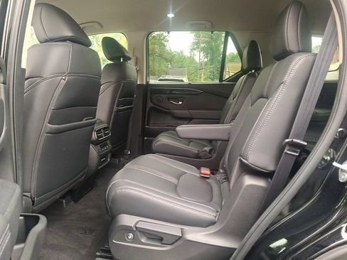 Used 2023 Honda Pilot EX-L image 10