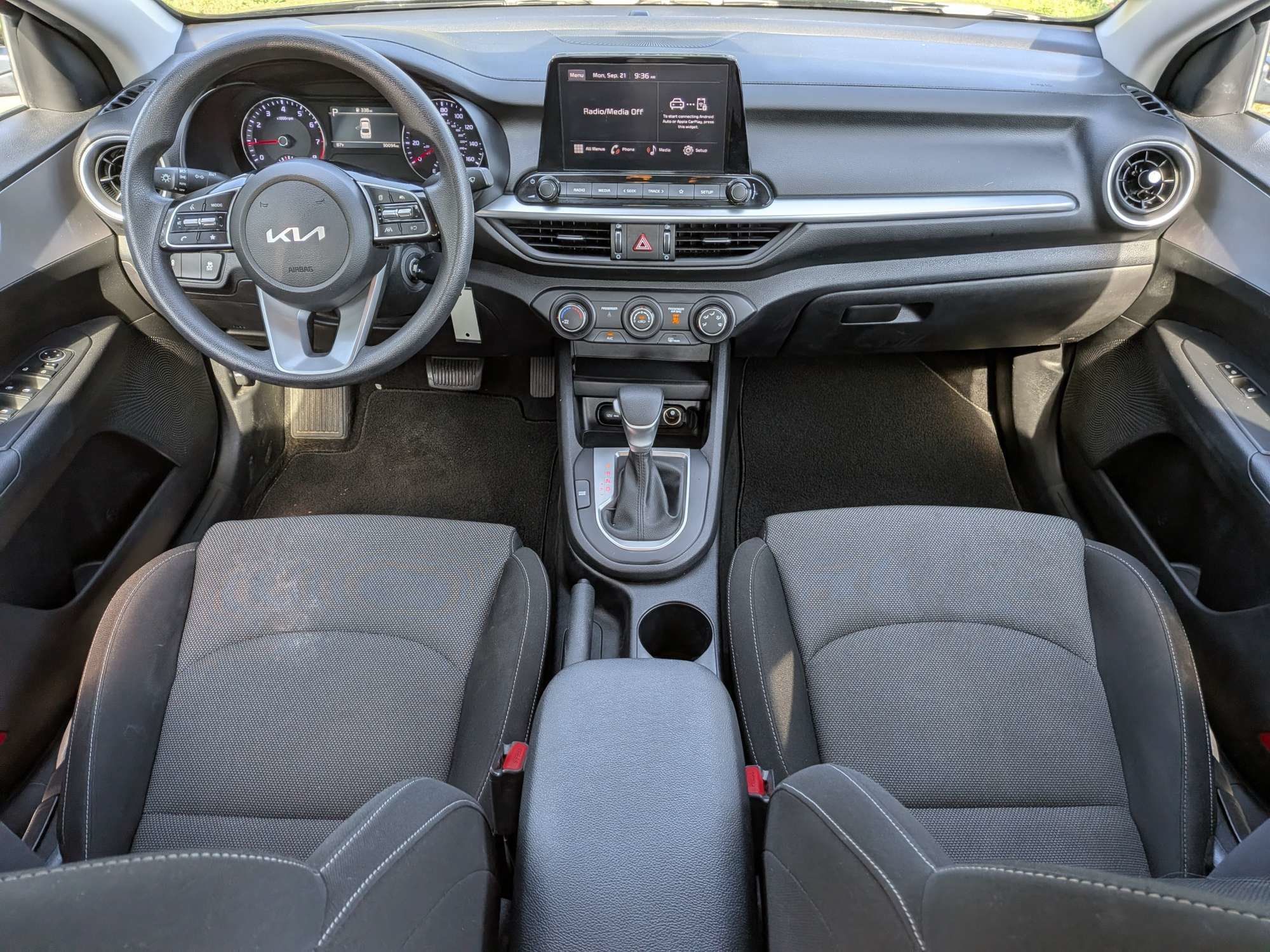 Used 2023 Kia Forte LXS w/ LXS Technology Package FWD image 15