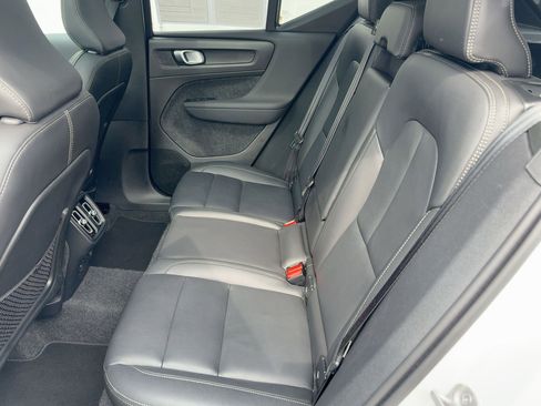 Certified 2025 Volvo XC40 B5 Plus image 14