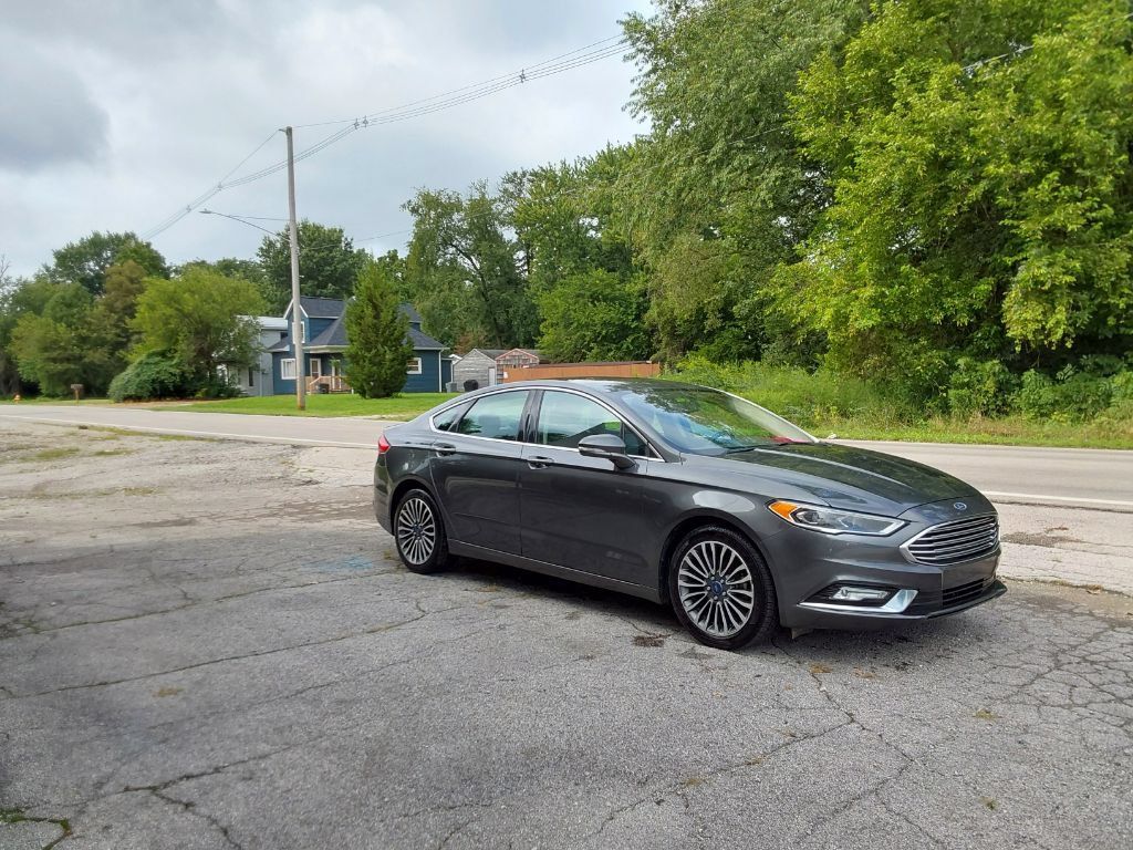 Used 2017 Ford Fusion SE AWD/4WD image 5