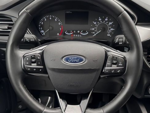 Used 2022 Ford Escape SEL FWD image 18