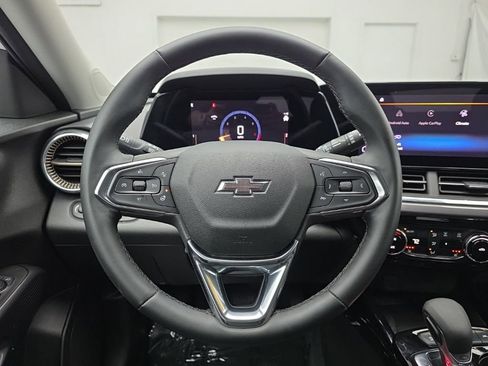 Used 2025 Chevrolet Trax ACTIV w/ Sunroof Package image 19