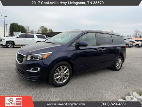 Used 2019 Kia Sedona EX image 1
