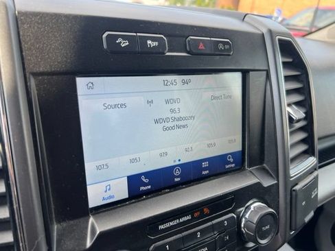 Used 2020 Ford F150 XLT w/ Equipment Group 302A Luxury AWD/4WD image 13
