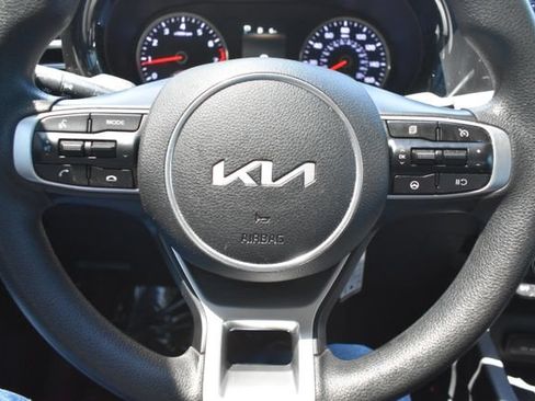 Used 2022 Kia K5 LX FWD image 21