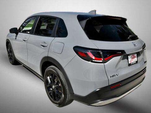 Used 2024 Honda HR-V Sport image 5