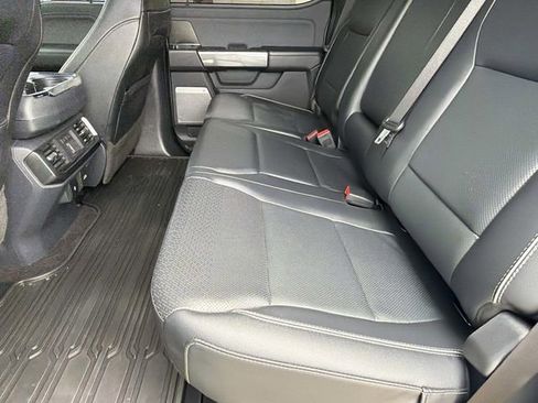 Used 2022 Ford F150 Lariat w/ Equipment Group 502A High image 20