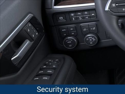 New 2026 Chevrolet Suburban LT w/ Comfort Package AWD/4WD image 25