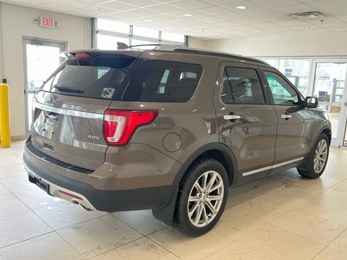 Used 2016 Ford Explorer Limited w/ Equipment Group 301A AWD/4WD image 6