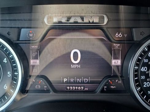 Used 2020 RAM 1500 Big Horn AWD/4WD image 15