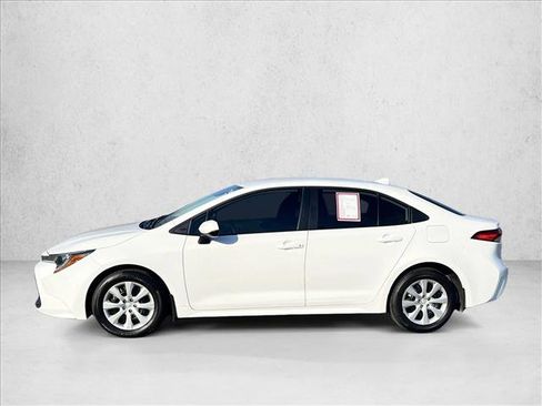 Certified 2025 Toyota Corolla LE image 8