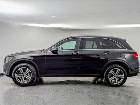 Used 2019 Mercedes-Benz GLC 300 image 3