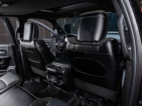 Used 2024 RAM 2500 Laramie w/ Night Edition AWD/4WD image 31