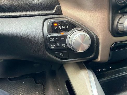Used 2019 RAM 1500 Laramie w/ Sport Appearance Package AWD/4WD image 18