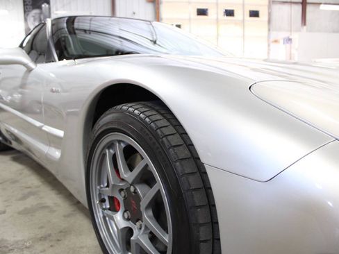 Used 2001 Chevrolet Corvette Z06 w/ Memory Pkg RWD image 14