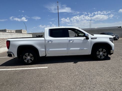 Used 2025 GMC Sierra 1500 SLT RWD image 6