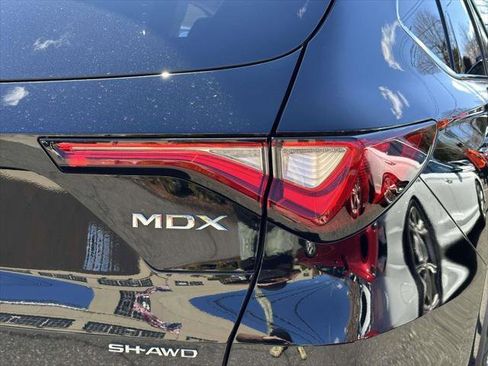 Used 2023 Acura MDX Advance Package image 10
