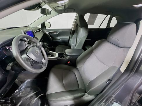 Certified 2025 Toyota RAV4 XLE AWD/4WD image 18
