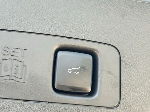 Used 2024 Lincoln Corsair FWD w/ Equipment Group 101A image 22