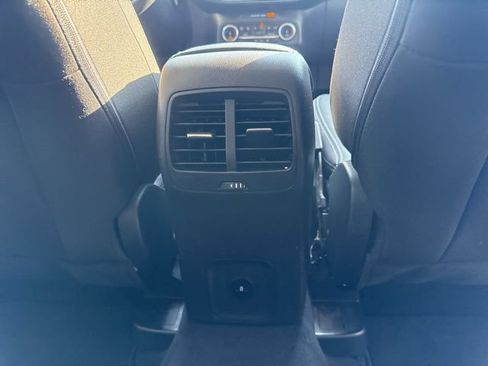Certified 2024 Ford Escape Active AWD/4WD image 33