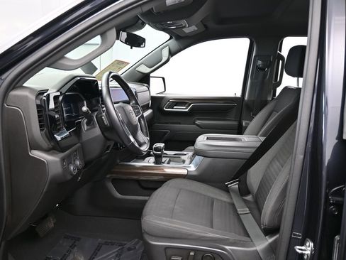 Used 2022 Chevrolet Silverado 1500 RST image 11