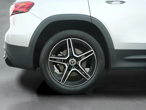 Used 2023 Mercedes-Benz GLB 250 image 18