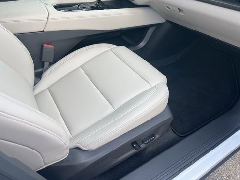 Used 2025 Nissan Murano SV image 22