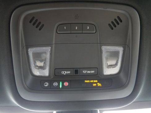 Used 2023 Chevrolet Traverse LT AWD/4WD image 21