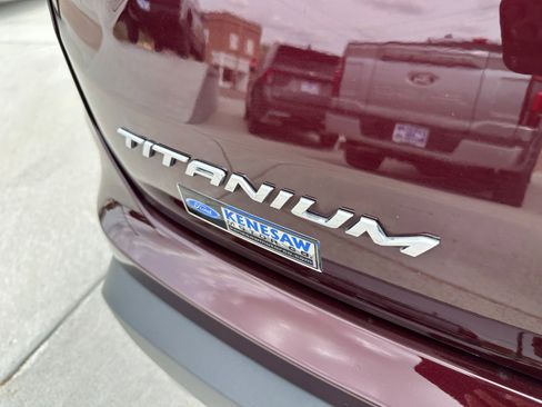 Used 2024 Ford Edge Titanium AWD/4WD image 37
