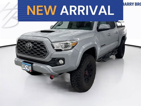 Used 2020 Toyota Tacoma TRD Sport image 1