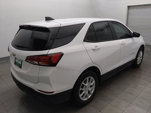 Used 2024 Chevrolet Equinox LS w/ LS Convenience Package FWD image 9