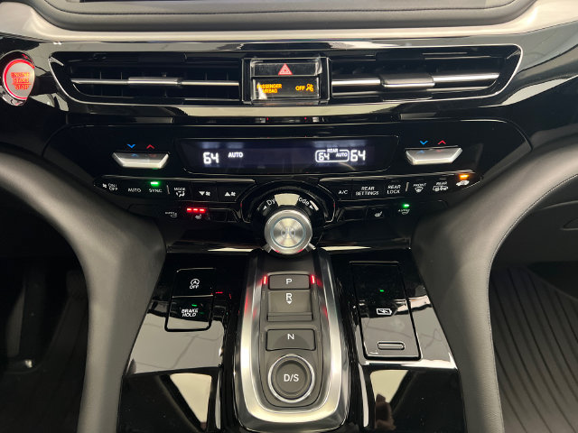 Certified 2026 Acura MDX w/ Technology Package AWD/4WD image 11
