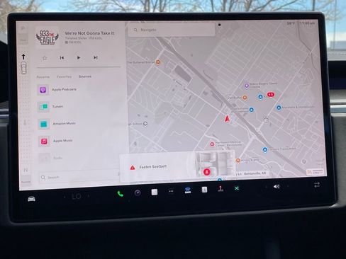 Used 2022 Tesla Model S Plaid image 15