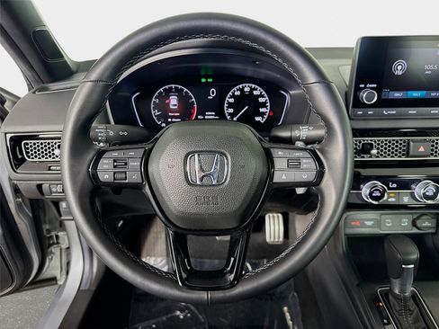 Used 2025 Honda Civic Sport image 13