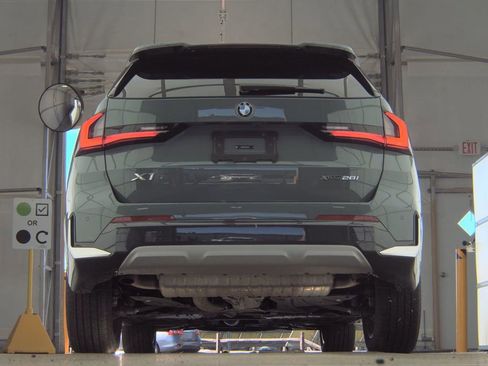 Used 2025 BMW X1 xDrive28i w/ Premium Package AWD/4WD image 8