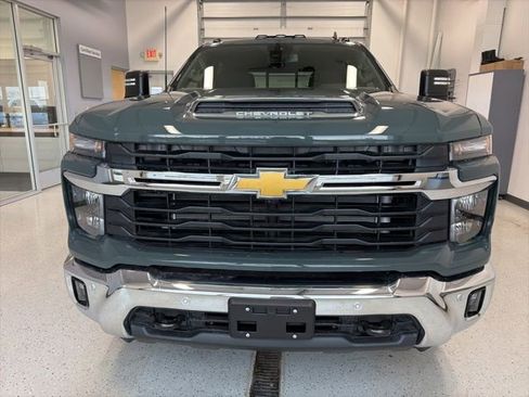 New 2026 Chevrolet Silverado 3500 LT w/ All Star Edition AWD/4WD image 9